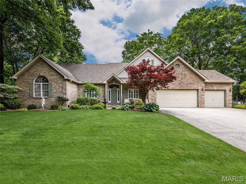 Property Photo: 111 Timberwood Lane IL 62234