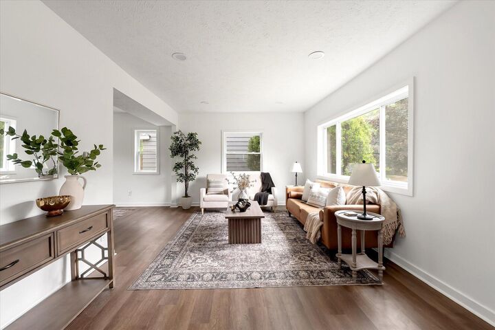 Property Photo:  842 Griggs Street SE  MI 49507 