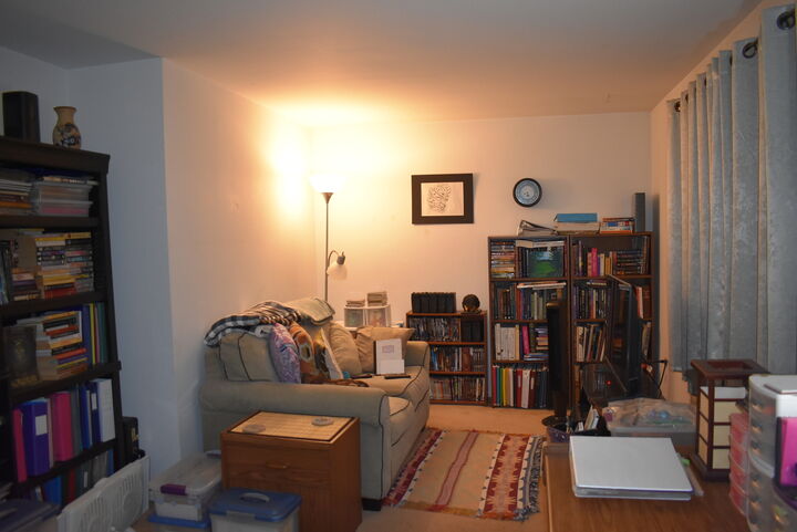 Property Photo: 844 Village Quarter Road B5 IL 60118