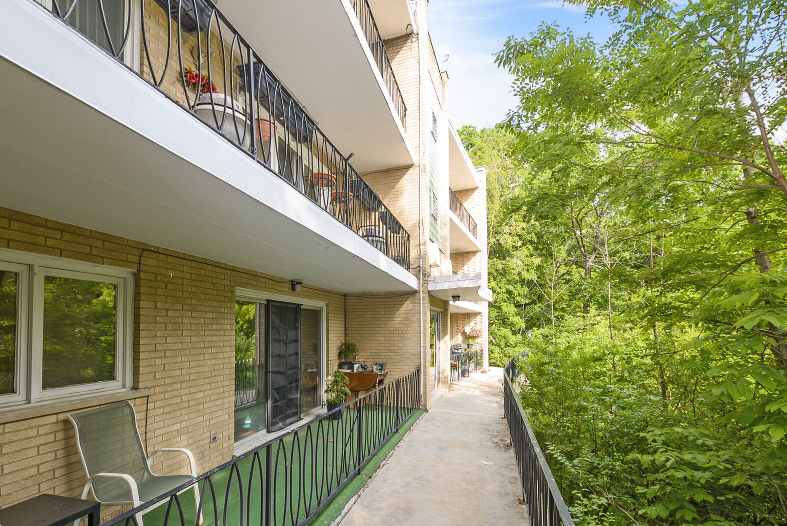 Property Photo:  8604 W 95th Place 202  IL 60457 