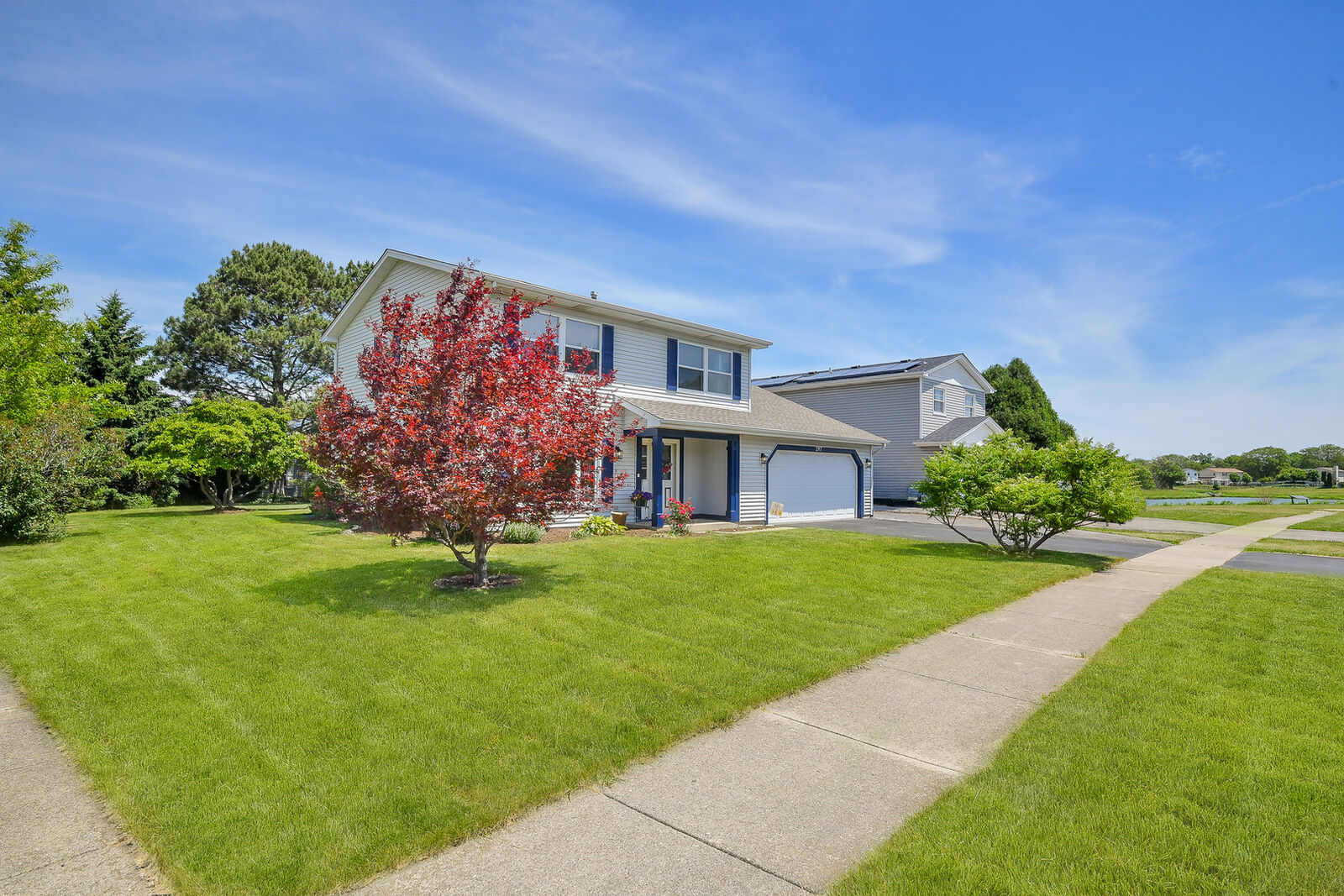 Property Photo: 297 Springbrook Lane IL 60188
