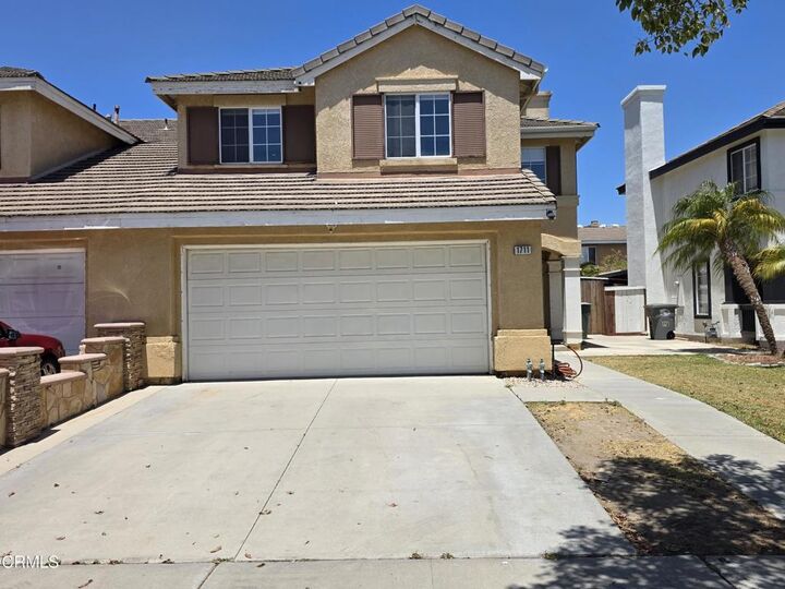 Property Photo:  1711 Florentina Drive  CA 93030 