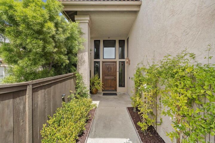 Property Photo:  3555 Simsbury Ct  CA 92010 