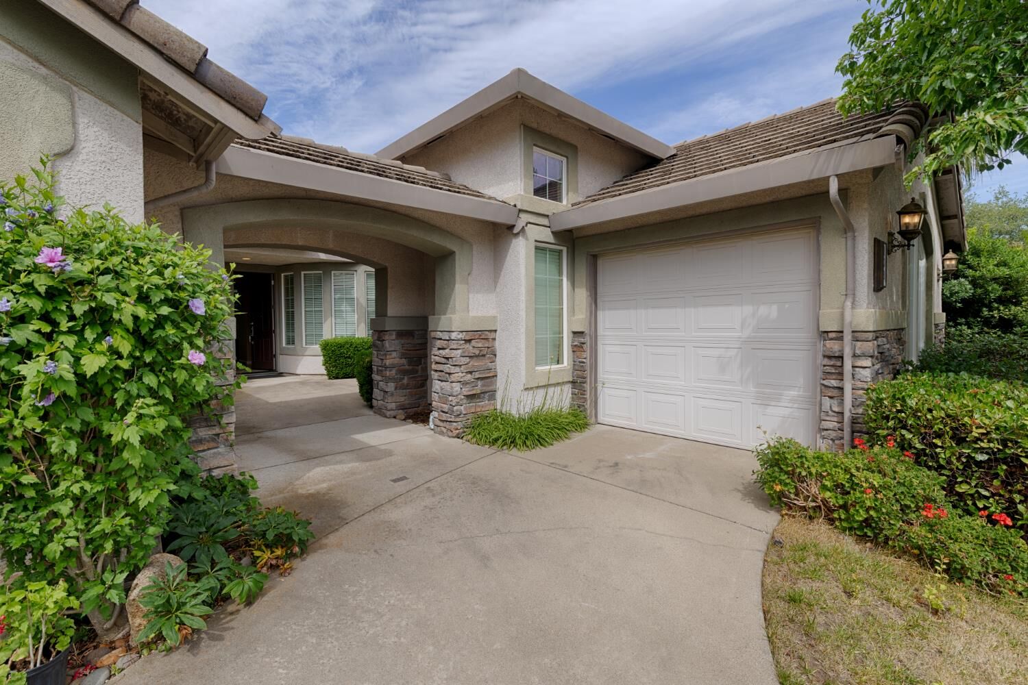 Property Photo:  108 Paizano Court  CA 95661 