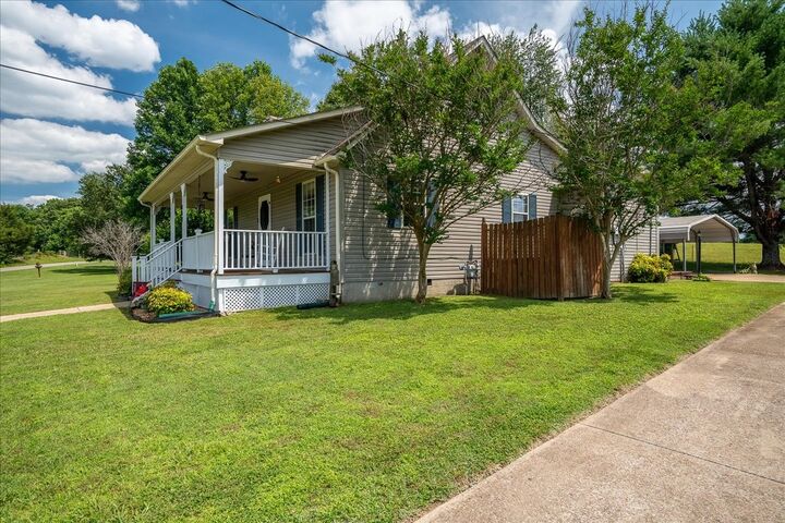 Property Photo:  612 Clax Branch Rd  TN 38469 