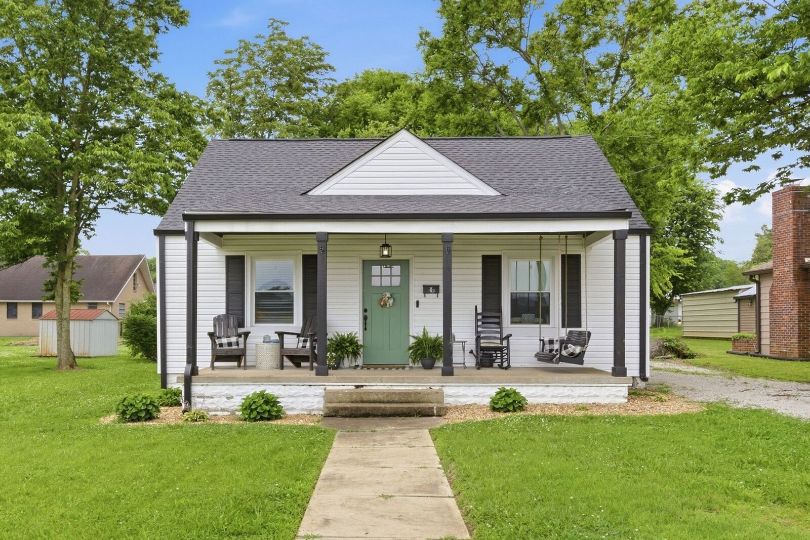 Property Photo:  505 1st Avenue  TN 38474 