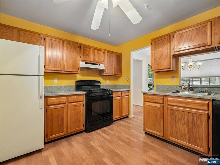 Property Photo: 2710 Hemingway Lane NJ 07430