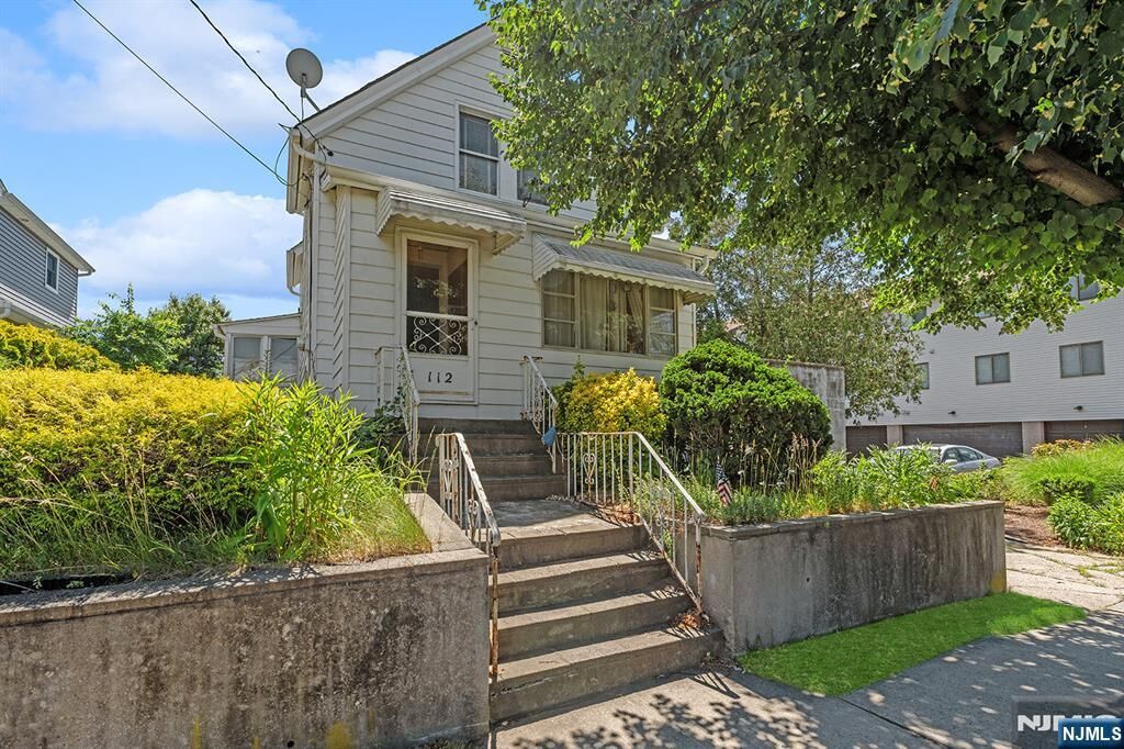 Property Photo:  112 Page Avenue  NJ 07071 