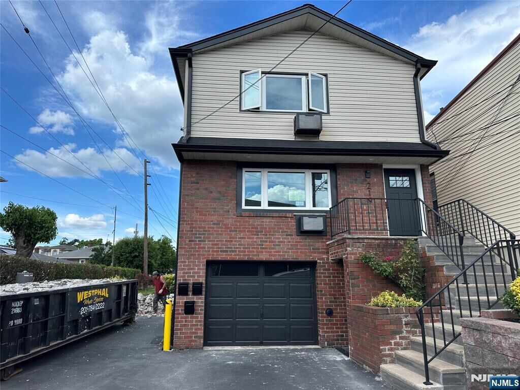 Property Photo:  219 Cliff Street G  NJ 07010 