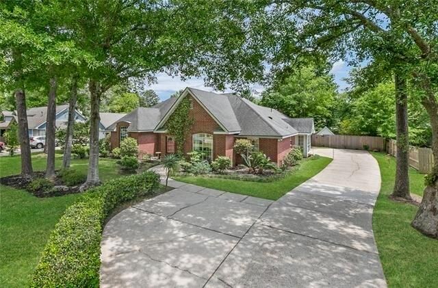 Property Photo: 219 Nottoway Drive LA 70471