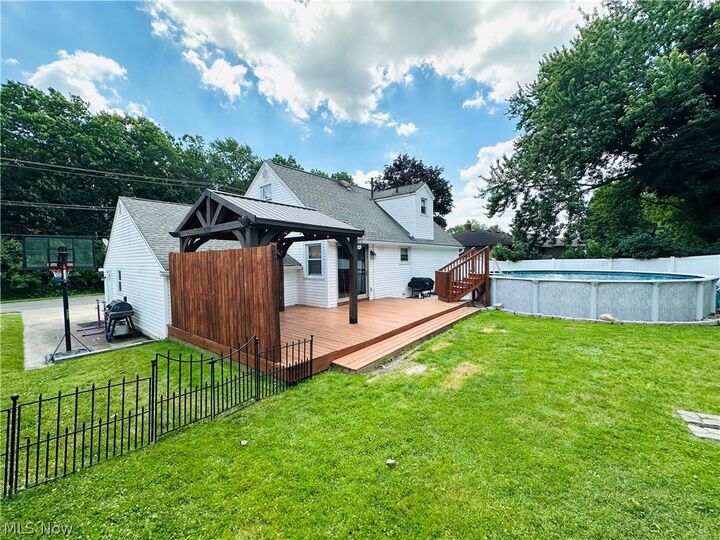 Property Photo: 60 S Cleveland Avenue OH 44446
