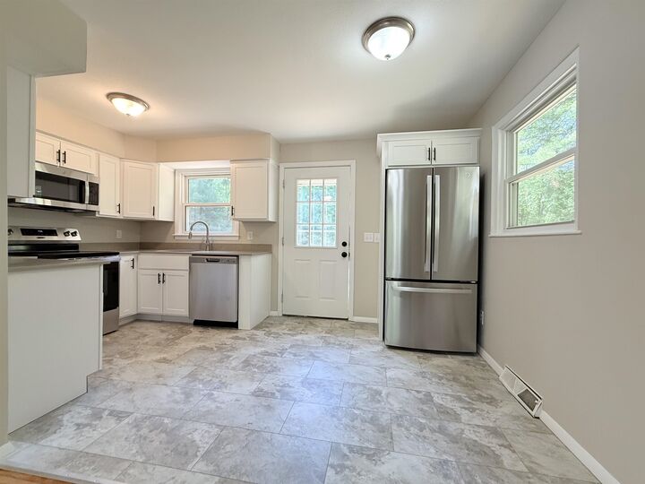 Property Photo: 37 Bluff Street NH 03079