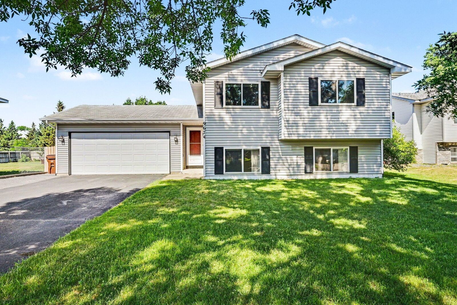 Property Photo:  9674 Hale Avenue S  MN 55016 