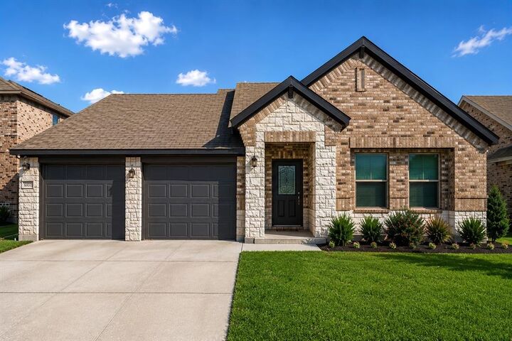Property Photo: 6332 Copperhead Drive TX 76179