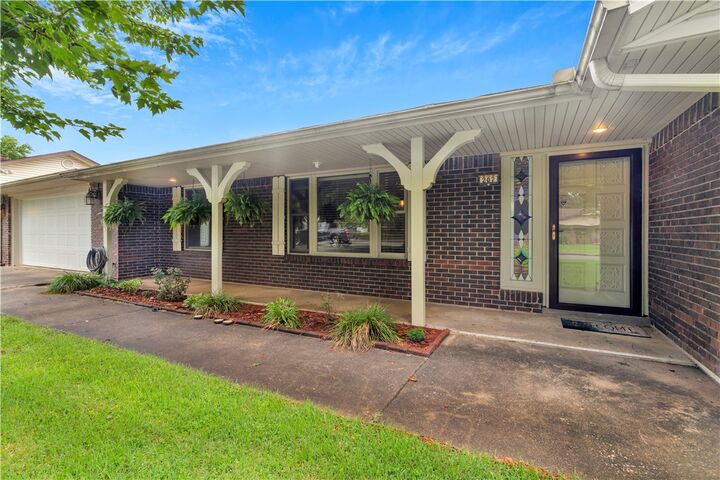 Property Photo:  207 Angela Street  AR 72762 