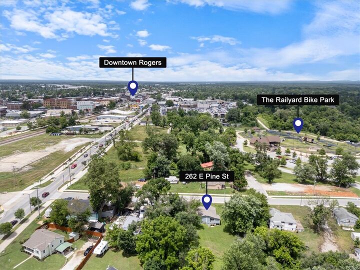 Property Photo:  262 E Pine Street  AR 72756 