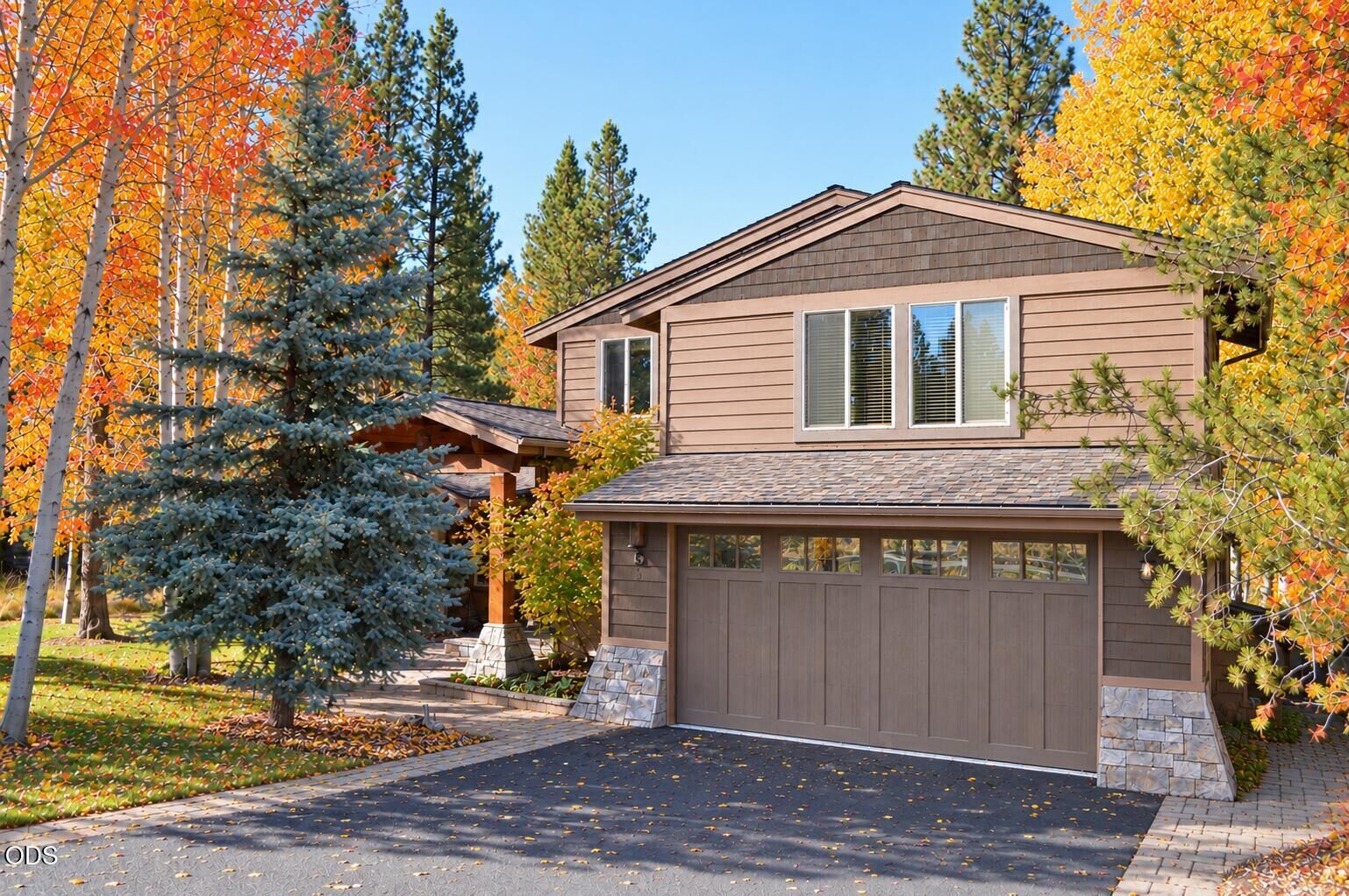 Property Photo:  58017 Tokatee Lane  OR 97707 