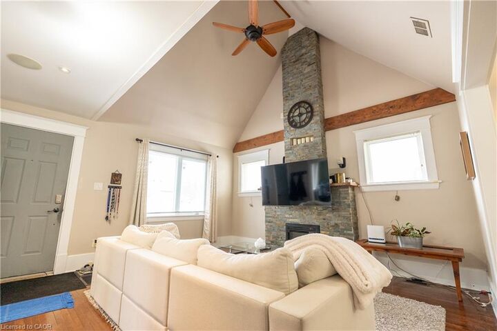 Property Photo: 293 Charette Street ON P3B 1N7