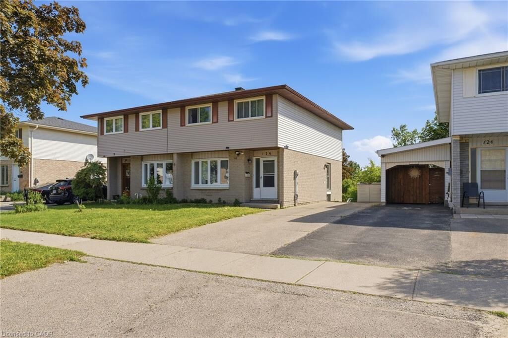 Property Photo:  126 Dinison Crescent  ON N2E 2V2 