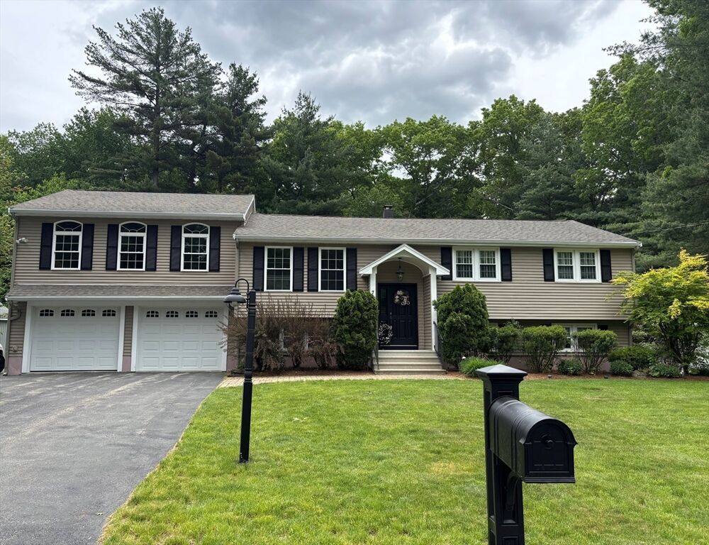 Property Photo:  7 Parsons Lane  MA 01821 