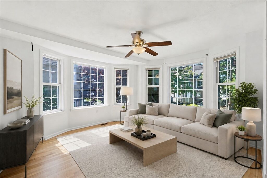 Property Photo: 26 Oakwood St 26 MA 02136