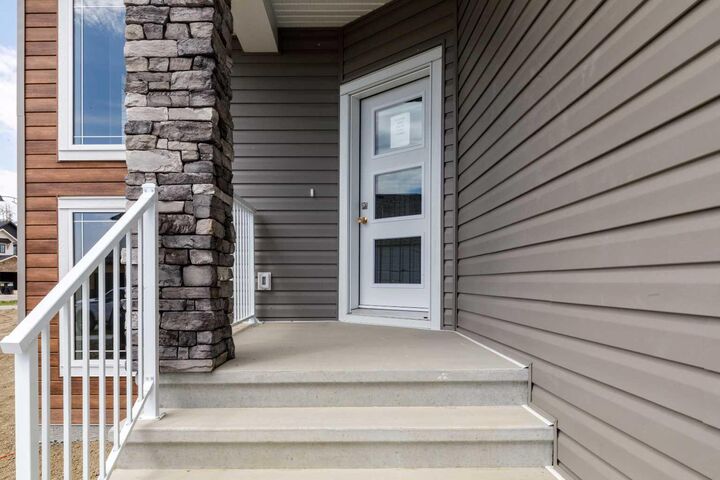Property Photo: 52 Everson Close AB T4P 3H8