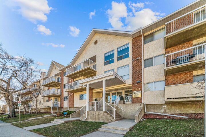 2211 29 Street SW 201 — photo 1