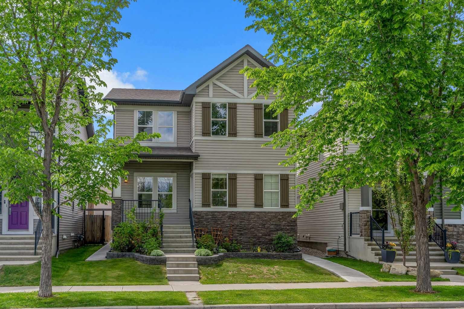 Property Photo: 240 Elgin Meadows Way SE AB T2Z 0R9