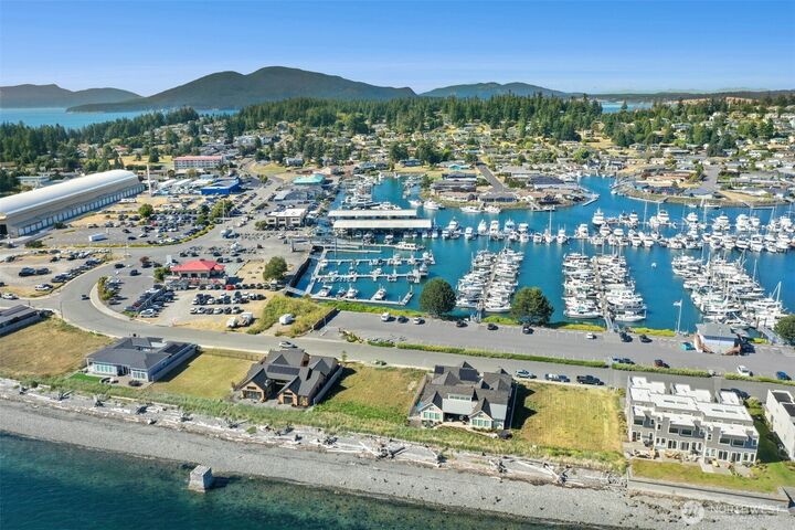Property Photo: 2215 Skyline Way WA 88221