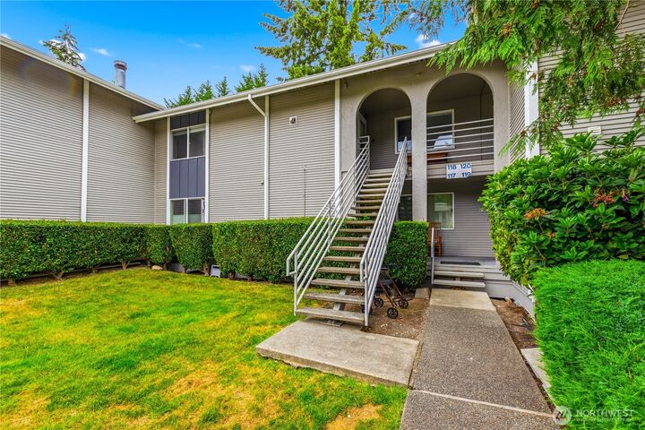 Property Photo:  17310 NE 45th Street 118  WA 98052 