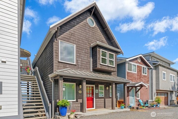 Property Photo: 2707 Day Island Blvd W WA 98466