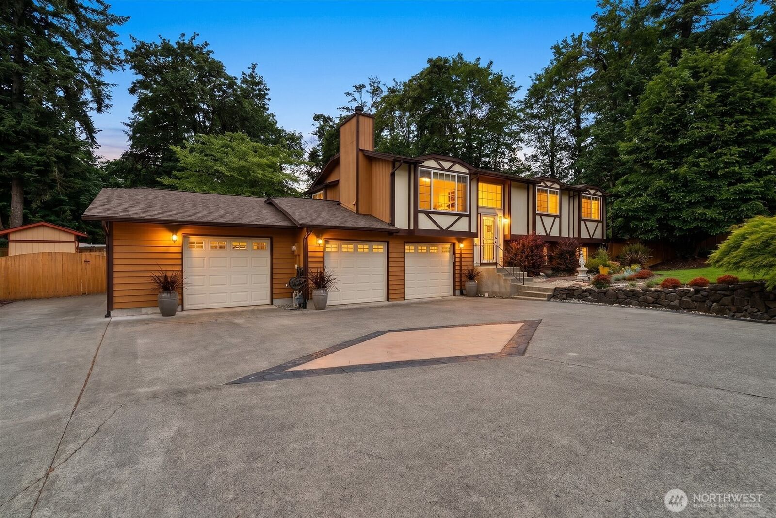 Property Photo: 32007 226th Avenue SE WA 98042