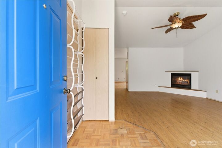 Property Photo:  902  Fir Avenue  WA 98294 