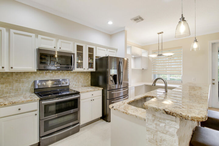 Property Photo:  1448 Artimino Lane  FL 33436 