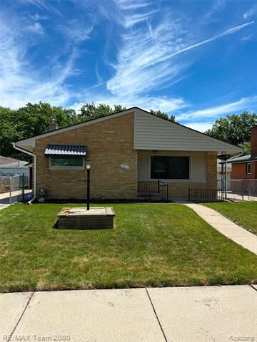 Property Photo: 24820 Culver Street MI 48080