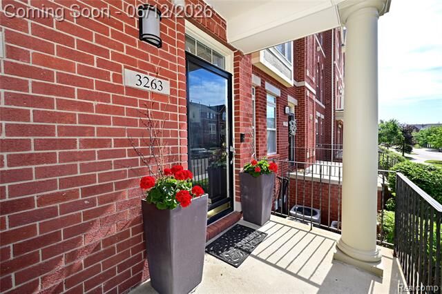 Property Photo: 3263 Camden Drive MI 48084