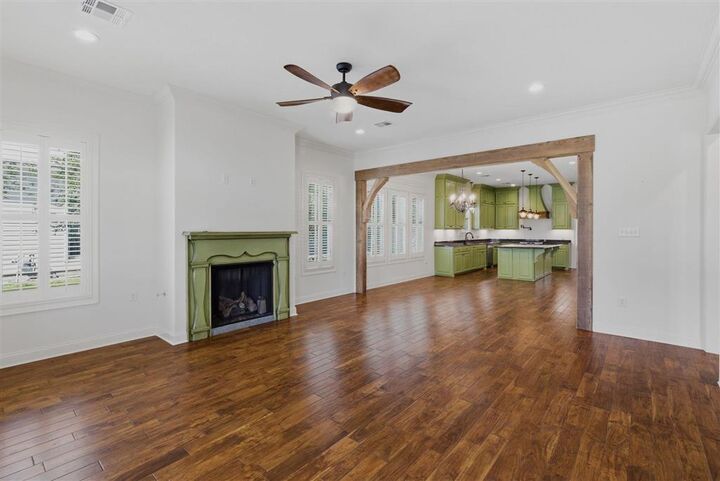 Property Photo:  2106 Saint Patrick Avenue  LA 70601 
