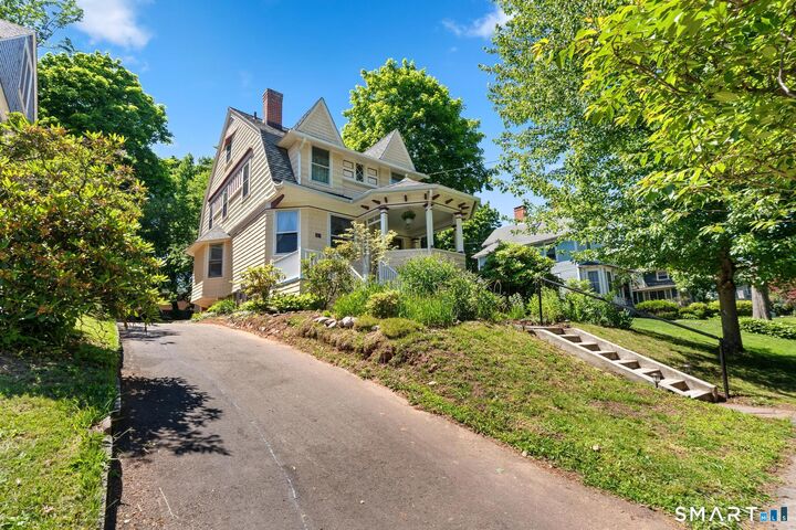 Property Photo:  87 Kenyon Street  CT 06105 