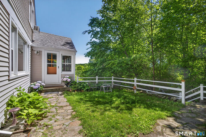 Property Photo:  84 Squash Hollow Road  CT 06776 
