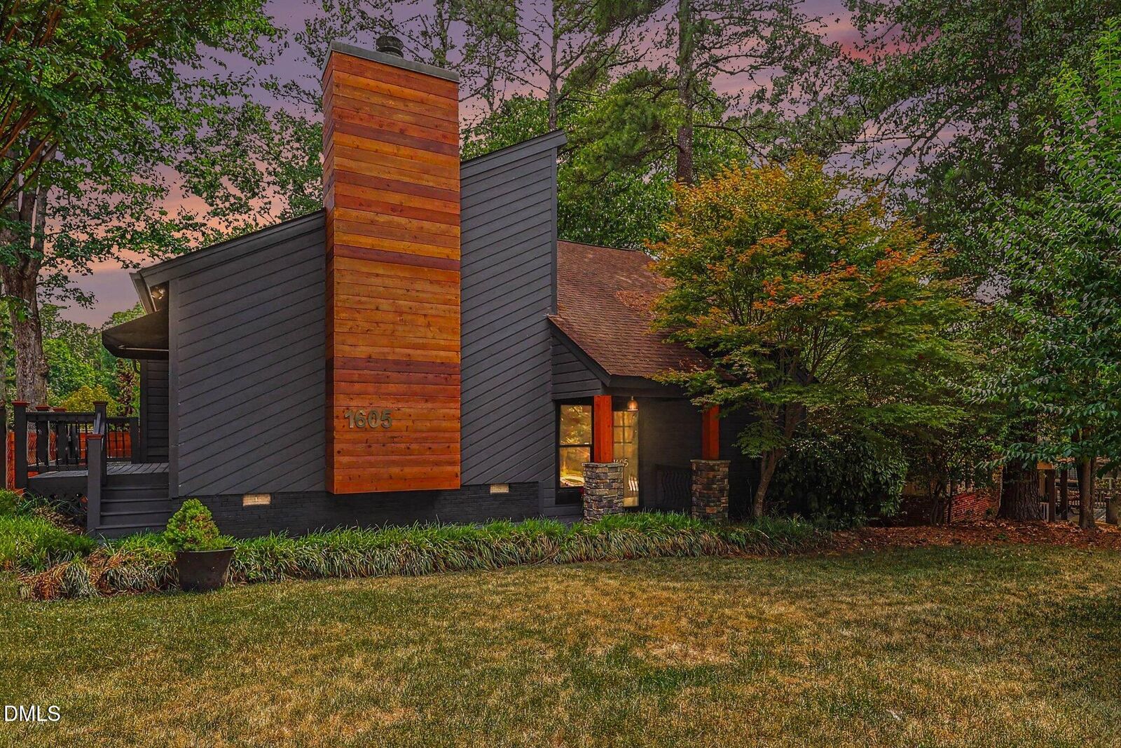 Property Photo: 1605 Lakepark Drive NC 27612