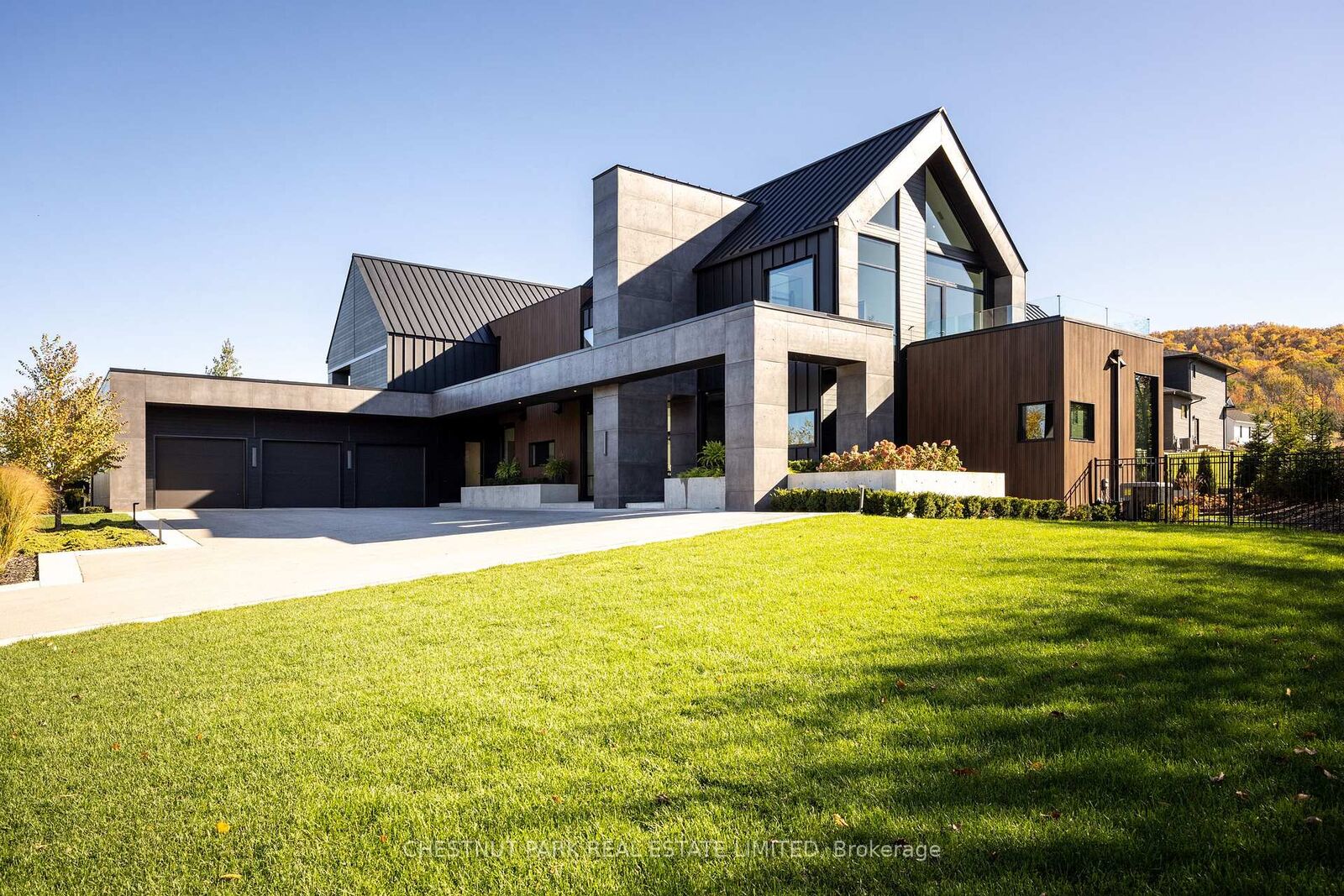 Property Photo: 112 Stone Zack Lane ON N0H 1J0