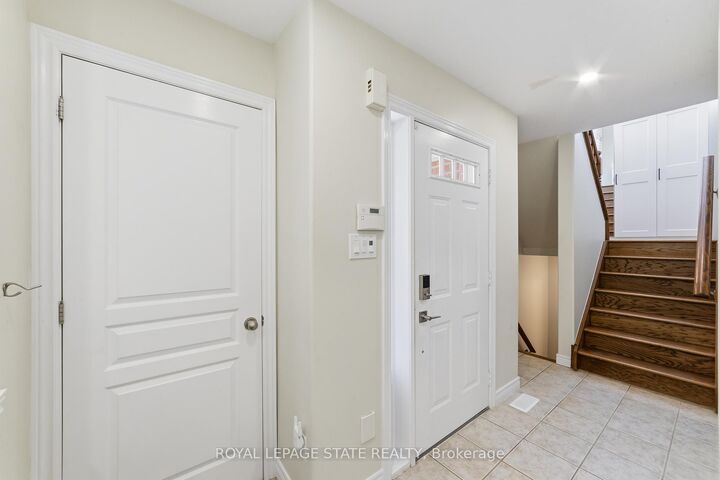 Property Photo: 242 Upper Mount Albion Road 13 ON L8J 0B1
