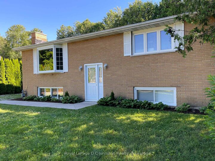 Property Photo: 341 Palmerston Street ON N0H 2L0