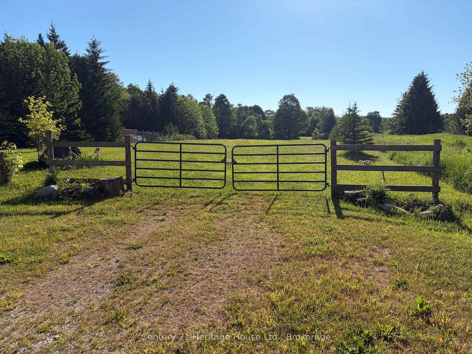 Property Photo:  395551 2 Concession  ON N0H 2V0 