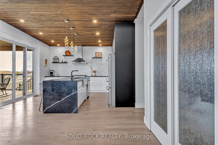 506 Catchmore Road — photo 1