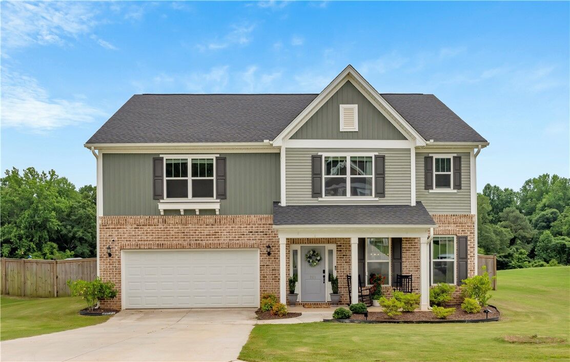 Property Photo: 761 Oak Hill Lane SC 29627