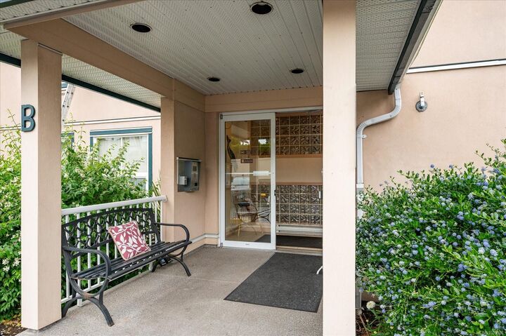 Property Photo: 3000 Oak St #301B BC V0R 1K1