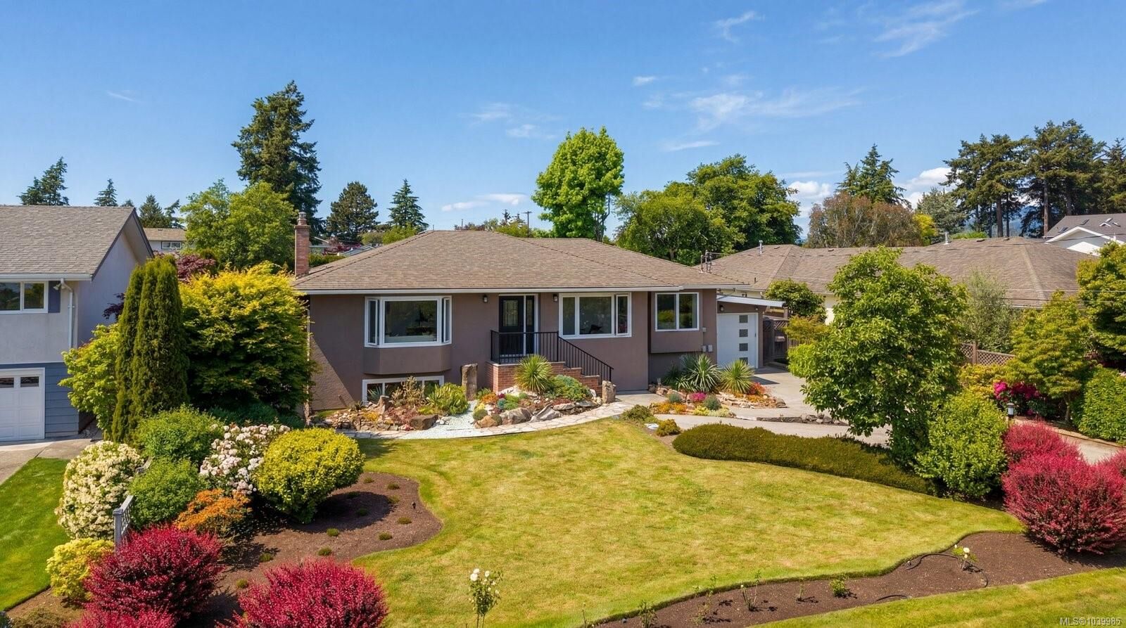 Property Photo: 10192 Wildflower Pl BC V8L 3R4