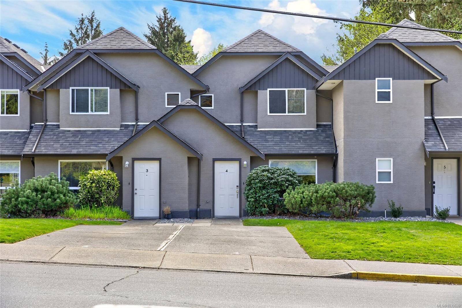 Property Photo: 555 Rockland Rd #4 BC V9W 8B7