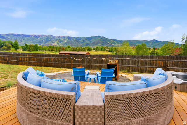 Property Photo: 260 Starview Dr UT 84098